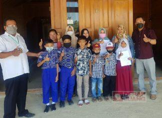 Anif Mahmudi Serahkan Bantuan Beasiswa PIP di Blora