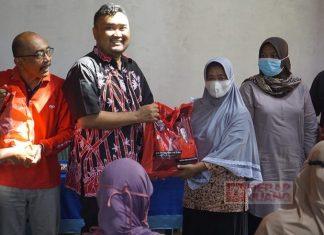 Bagikan 1.000 Paket Sembako, Andika: Manfaat Nyata Adalah Syarat Mutlak