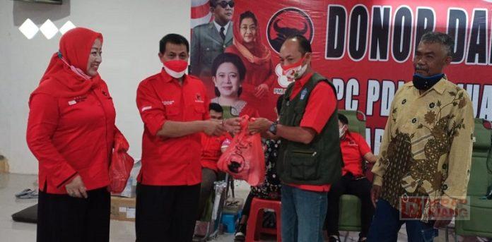 Bakti Sosial PDI Perjuangan Pemalang Sumbangkan 47 Kantong Darah untuk PMI (2)