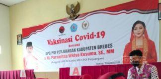 DPC PDI Perjuangan Brebes Jadi Partai Pelopor Adakan Vaksinasi
