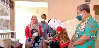 Eksekutif dan Legislatif dari PDI Perjuangan Kebumen Kompak Tinjau Vaksinasi