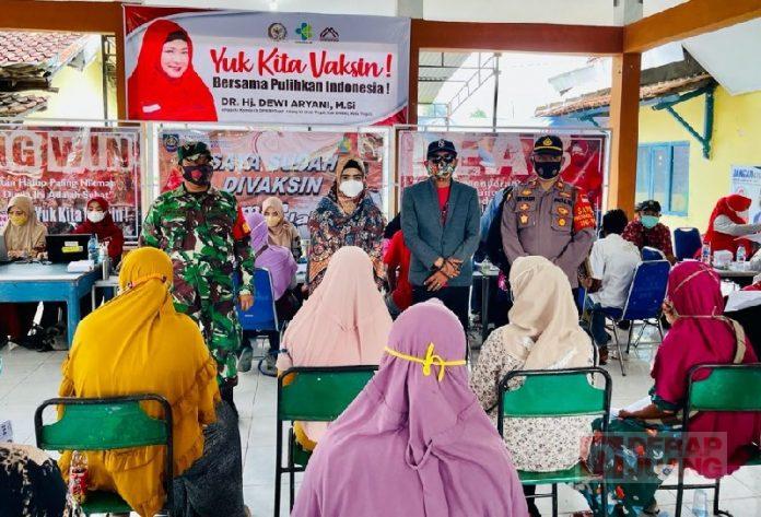 Gaungkan Semangat Herd Immunity, Dewi Aryani Gelontorkan Ratusan Ribu Vaksin di Dapil (2)