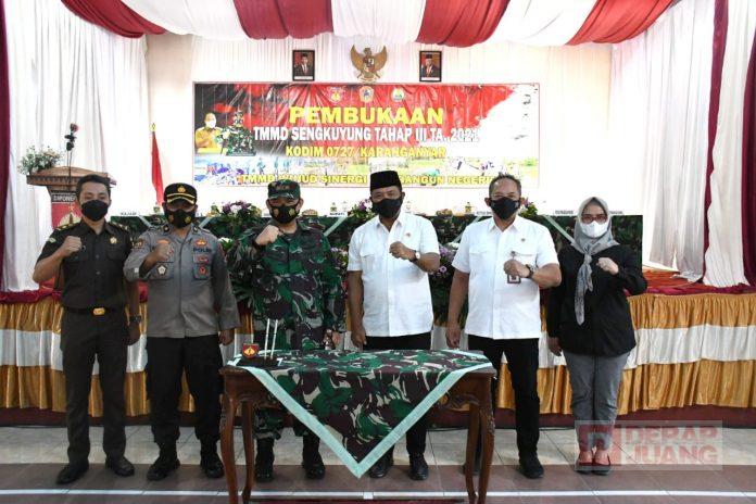Hadiri TMMD Sengkuyung III di Desa Plosorejo, Rober Akan Dijadikan Pionir Desa Tuntas Vaksin