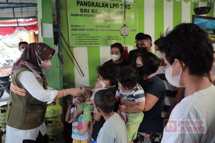 Jumat Berkah, Wujud Kepedulian Sri Mulyani Kepada Masyarakat di Tengah Pandemi