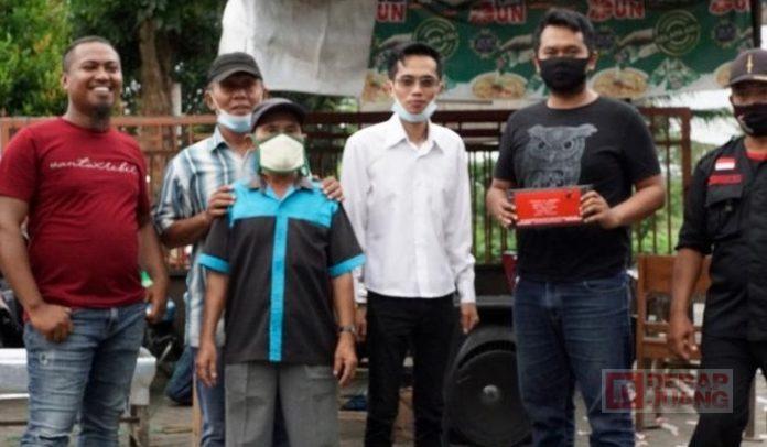 Kader Banteng Kembaran Gelar Bakti PDI Perjuangan Kepada Masyarakat