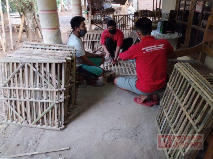 Kader Komunitas Juang Karanganyar Ajak Pemuda Inovatif Hadapi Pandemi