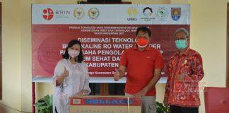 Mbak Casytha Serahkan Bantuan Kursi Roda dan Sembako di Gandrungmangu