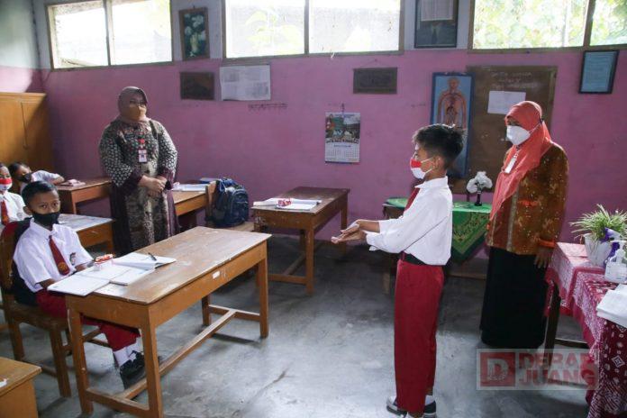 Mbak Yuni Tinjau Pelaksanaan PTM di Bumi Sukowati