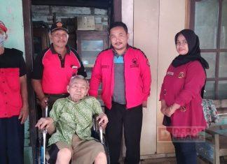 Peduli Sesama, Mbak Casytha Berikan Bantuan Kursi Roda di Banyumas