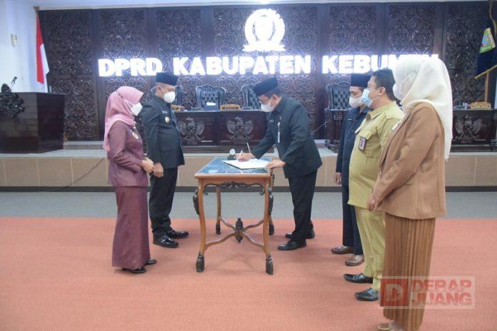 Pulih dari Covid-19, Ketua DPRD Kebumen Langsung Ngantor