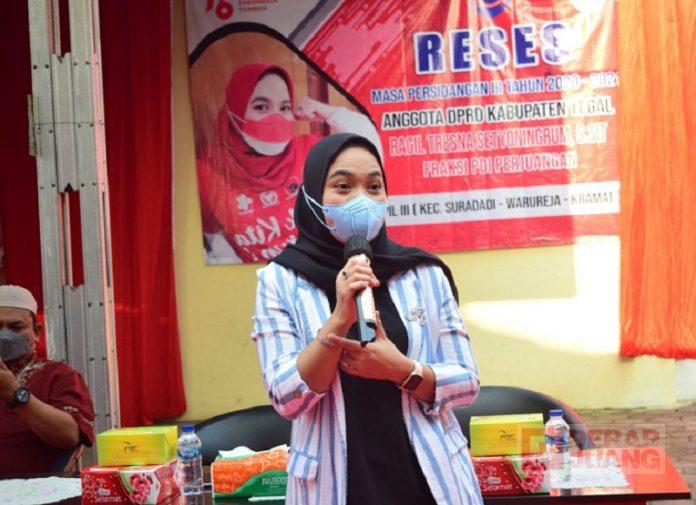 Reses, Ragil Tresna Serap Aspirasi Masalah Kesejahteraan Guru Honorer (2)