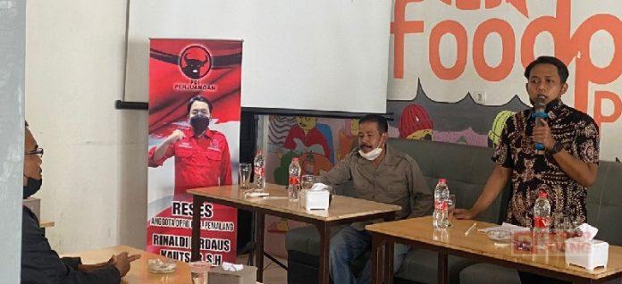 Reses, Rinaldi Terima Keluhan Jalan Rusak dan Bantuan Sosial Dampak PPKM (2)