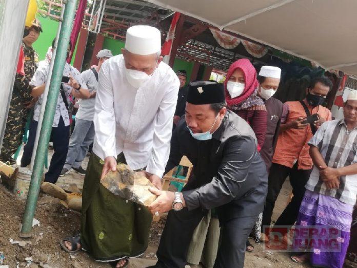 Ridwan Hadiri Peletakan Batu Pertama Pembangunan Mushola dan Panti Yatim Piatu Al Ibri (2)