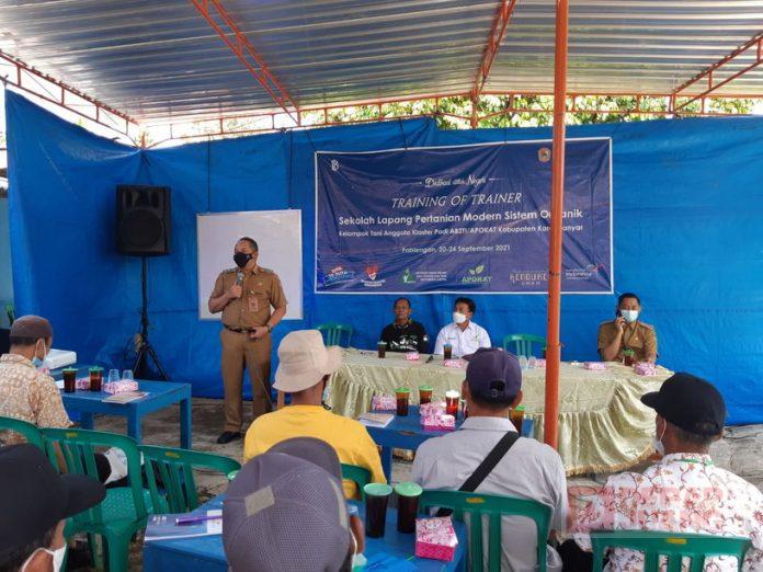 Rober Christanto Sambut Sekolah Lapang Pertanian Modern Sistem Organik
