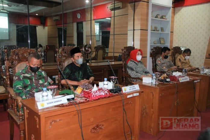 Selain Percepat Vaksinasi, Sri Sumarni; Satgas Harus Sering Turun ke Masyarakat (2)