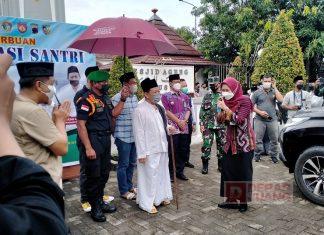 Serbuan Vaksinasi Santri, Mbak Eisti: Semoga Berkah, Santri Sehat