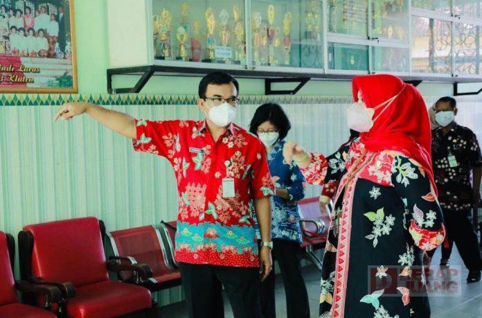 Sidak PTM di Klaten, Sri Mulyani Semoga Tidak Muncul Klaster PTM