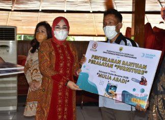 Sinergi Banteng Grobogan Salurkan Bantuan pada IKM