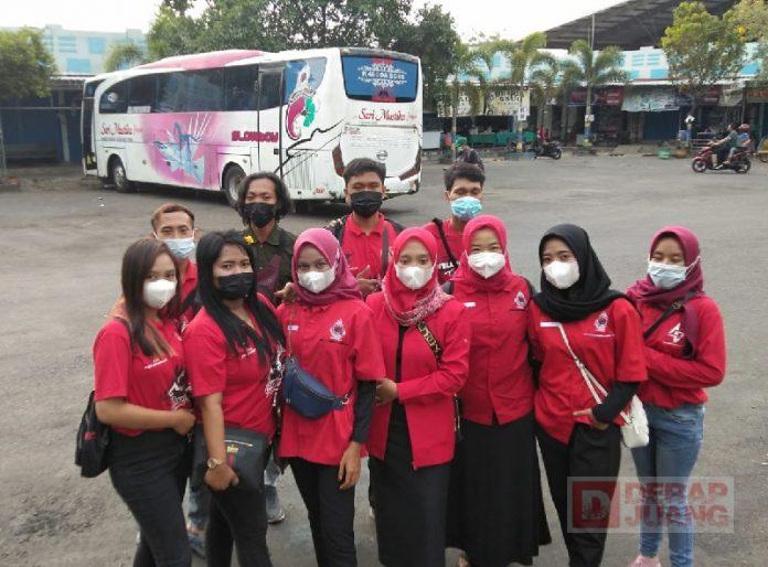 Sinergi Korps KJ Pati Bagikan Hand Sanitizer