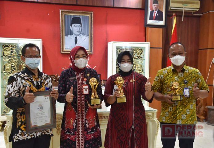 Sri Sumarni; 3 Prestasi Diborong PT BPR BKK Purwodadi