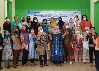 Tingkatkan Kreativitas Perempuan, Endrianingsih Gelar Pelatihan PPEP