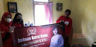 Bantuan Kursi Roda Mbak Casytha Untuk Warga Lanjan