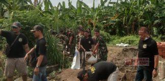 Ciptakan Area Bersih, Kader Banteng Tegal Gelar Kerja Bakti