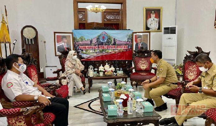 Dewi Aryani Kawal Pemkab Brebes Sinkronisasi dan Pemutakhiran DTKS untuk JKN PBI