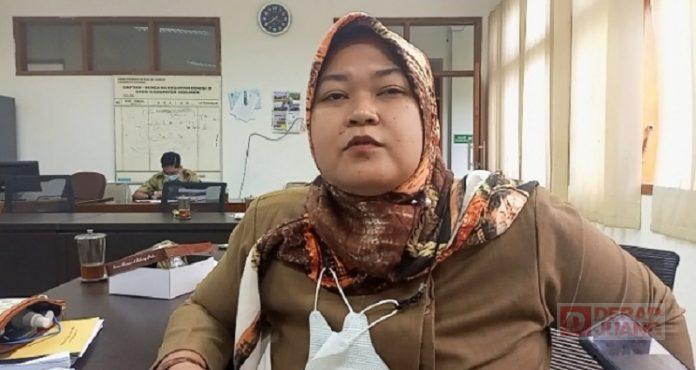 Fitria Handini Minta Penjelasan Dinas Tentang Pemberhentian 5.270 Peserta KIS APBD II (2)
