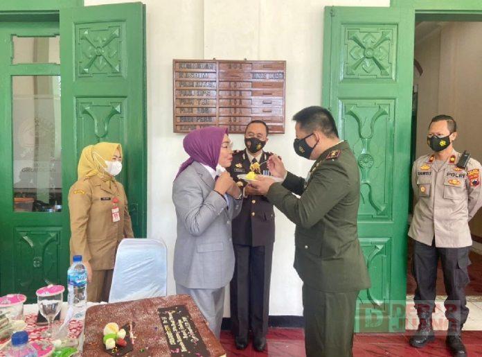 HUT 76 TNI, Sri Sumarni Berikan Kejutan