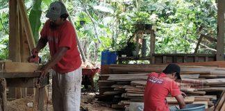 KJ Ukas Bangun Kemandirian Ekonomi Melalui Usaha Pertukangan