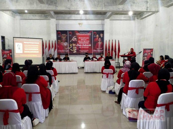 Melalui Pembekalan Kader Perempuan, Afif Nurhidayat Harapkan Srikandi Partai Tumbuh Laksana Puan Maharani