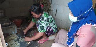 Melihat Lebih Dekat Produksi Emping Melinjo Milik Kader Banteng Batang
