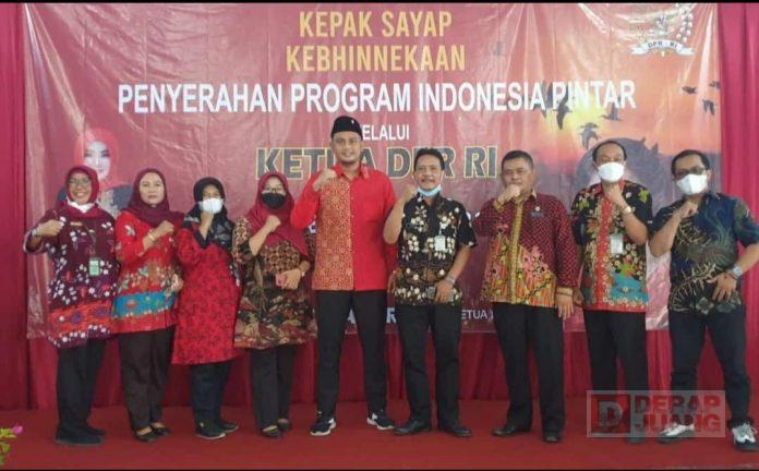 Ratusan Siswa di Klaten Terima Bantuan PIP dari Mbak Puan