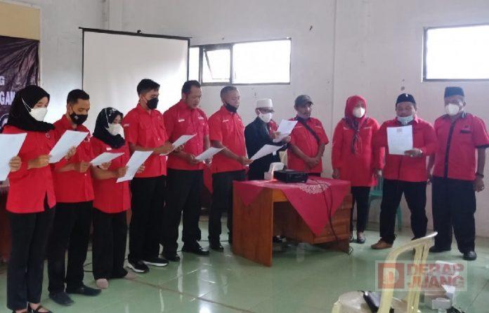 Ridwan Tekankan Semangat Gotong Royong di Pelantikan PAC Bandar