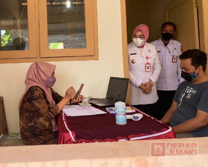 Sri Sumarni Apresiasi Bumdes Cindelaras Terapkan Sistem Talangan