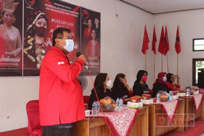 Tingkatkan Partisipasi Politik, DPC Kendal Gelar Pembekalan Kader Perempuan (2)