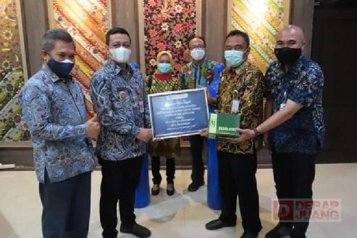 Walikota Pekalongan Terima 40 Unit Tabung Oksigen dari BI Tegal (2)