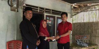 Beri Bantuan Sembako Kepada Keluarga Pedagang Cilok, Rasdianto: Kita Harus Saling Menguatkan