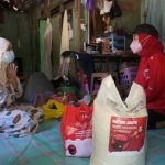 Blusukan, Hesti Nugroho Salurkan Bantuan Logistik (3)