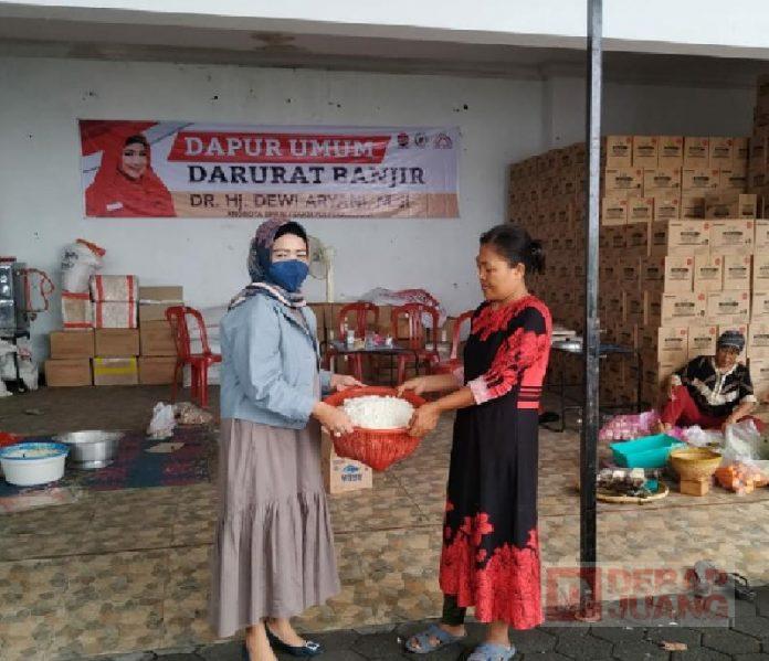 Buka Dapur Umum, Dewi Ayani Saya Buka 24 Jam (2)