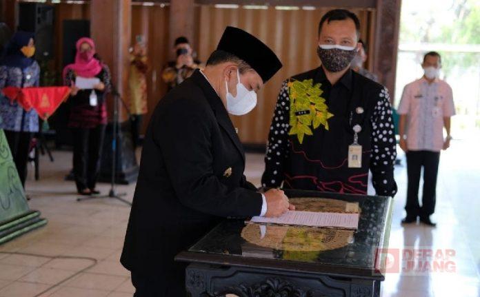 Bupati Ngesti Dorong Kepala Desa Baru Tingkatkan Pembangunan