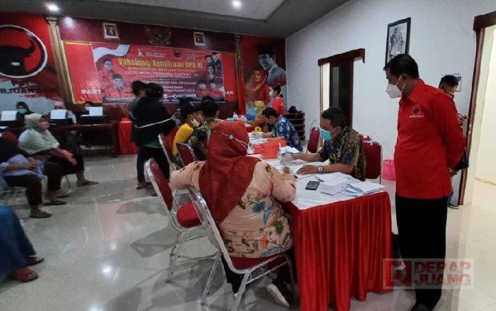 DPC PDI Perjuangan Pemalang Kembali Menggelar Vaksinasi (2)