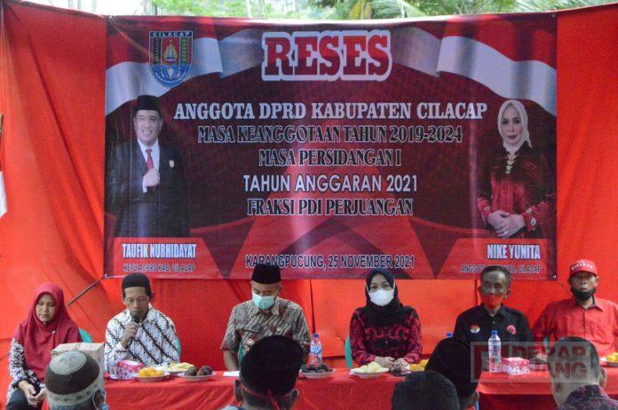 Gelar Reses, Mbak Yuyun Bangun Komunikasi Bersama Warga Desa Pamulihan
