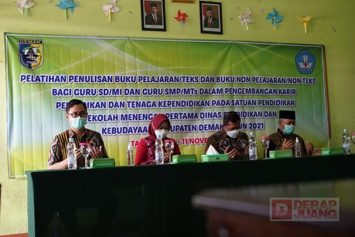 Geliat Bupati Demak Perkuat Budaya Literasi Bagi Tenaga Pendidik