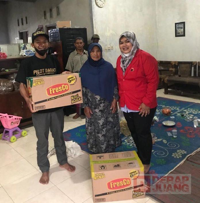 Hernandia Hepi Serahkan Bantuan Kepada Korban Bencana Alam