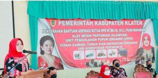 Melalui Sri Mulyani, Mbak Puan Berikan Bantuan Alsintan Kepada Petani Klaten