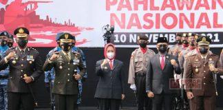 Momentum Hari Pahlawan, Bupati Tiwi Lepas Mobil Vaksinasi Jemput Bola