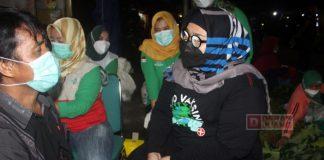 Percepat Capaian Vaksinasi di Bumi Sukowati, Bupati Yuni Blusukan ke Pasar Bunder