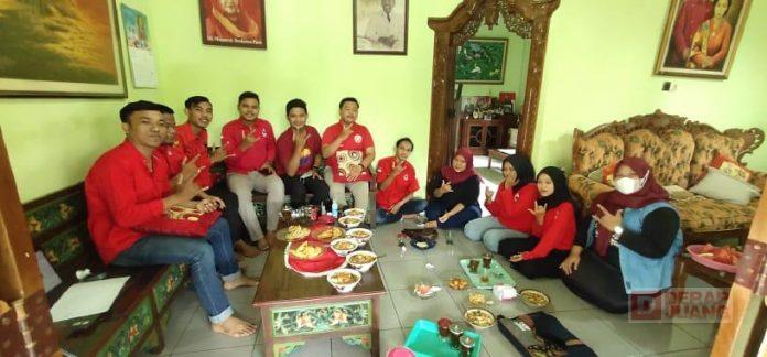 Peringati HUT Korps Komunitas Juang ke-8, KJ Purbalingga Laksanakan Doa Bersama dan Bakti Sosial